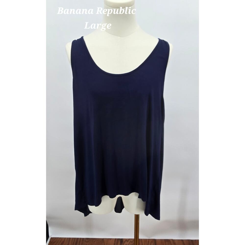 Banana Republic Navy Blue Flowy‎ Pleated Tank Feminine Romantic Minimalist